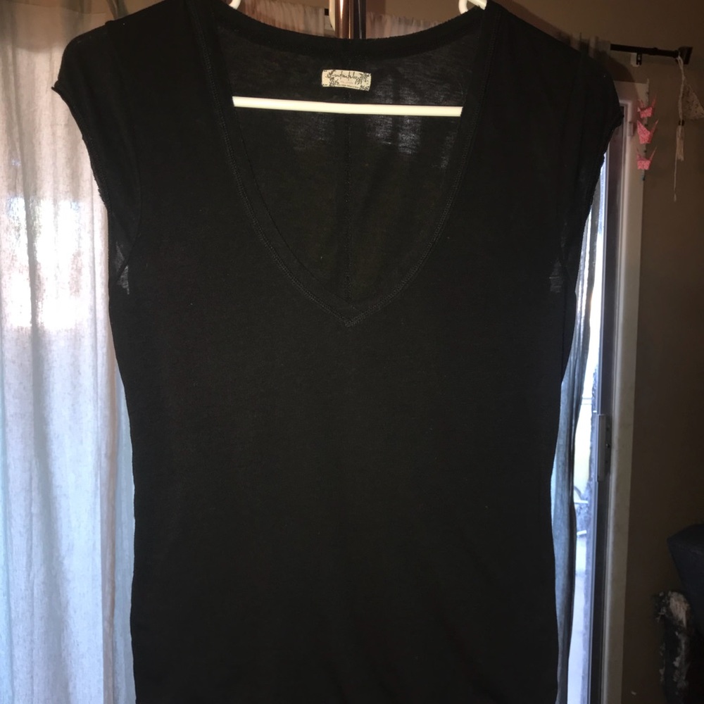 Intimately free people black v neck- small